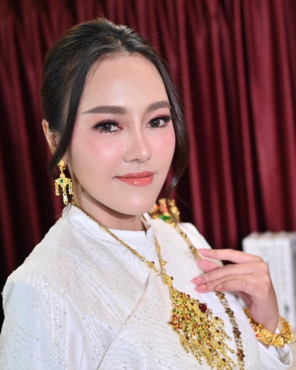 เจ้าสาวชุดไทย ของ Phatzii
