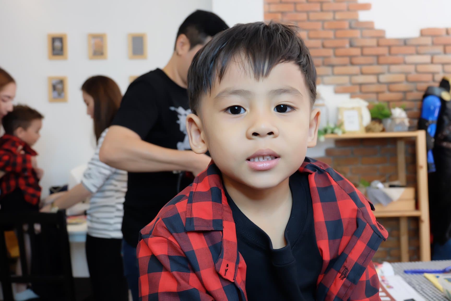 รีวิวการแต่งหน้านายแบบสุดเท่ห์ น้องคุณ