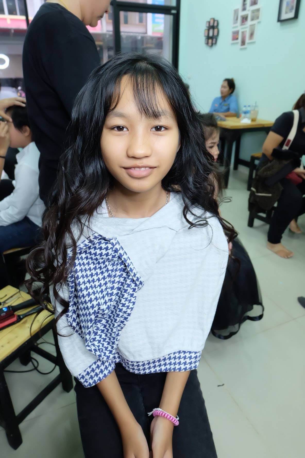 รีวิวการแต่งหน้า จากสาวน้อยบ้านๆ กลายเป็นโมเดลสุดปัง