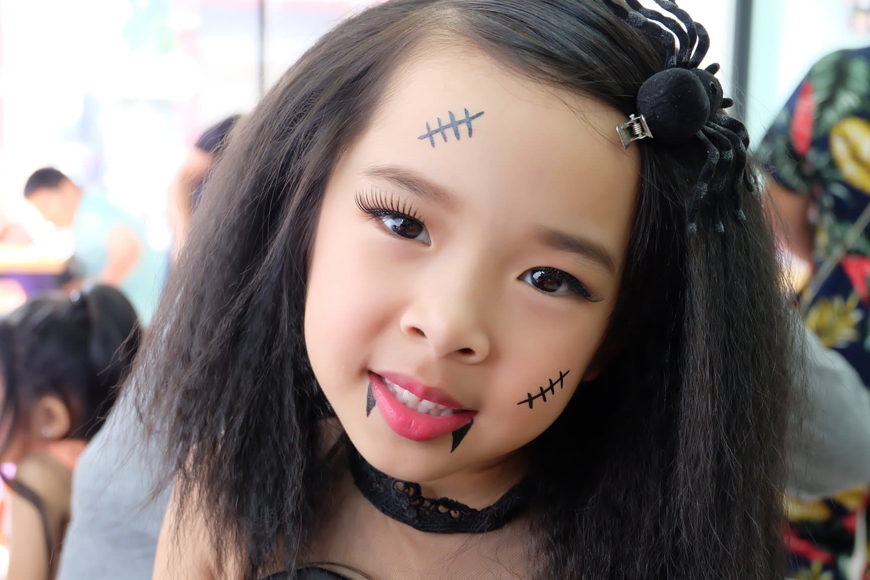 รีวิวการแต่งหน้า Them : Halaween