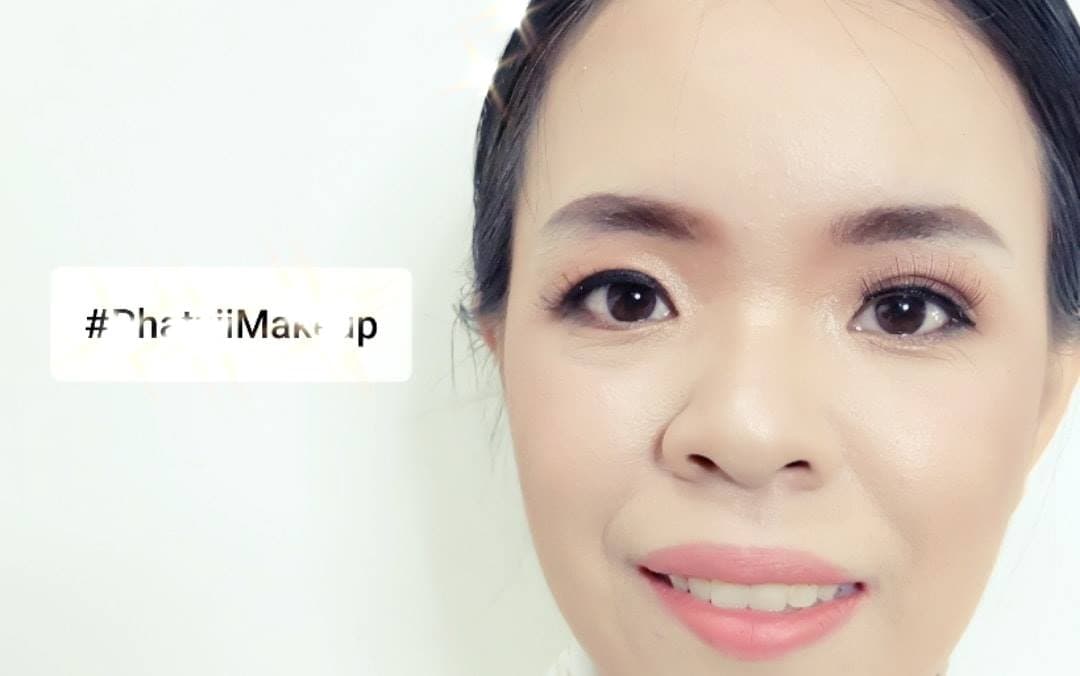 วันนี้แต่งหน้ากรรมการประกวดหนูน้อยนพมาศ  .....