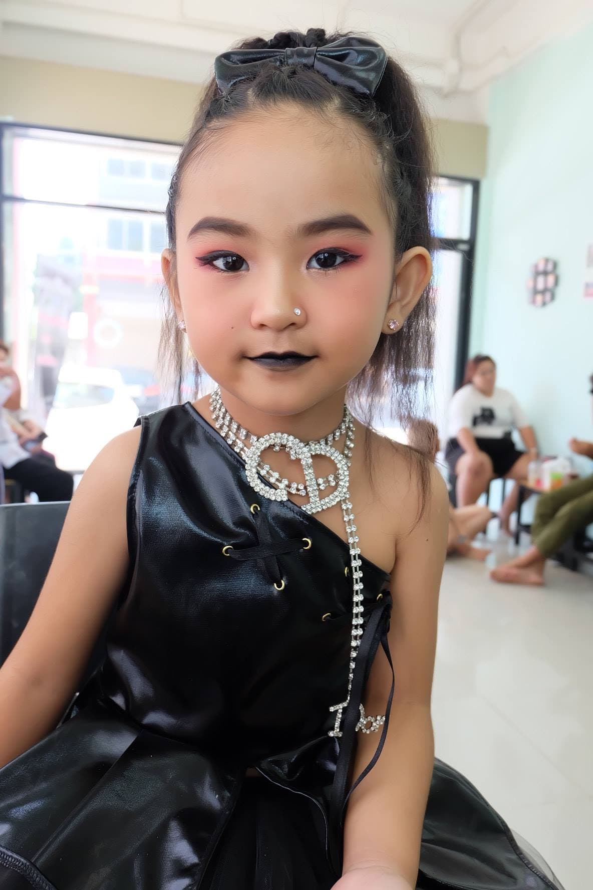 รีวิว..แต่งหน้า-ทำผม ถ่ายแบบเสื้อผ้าเด็ก