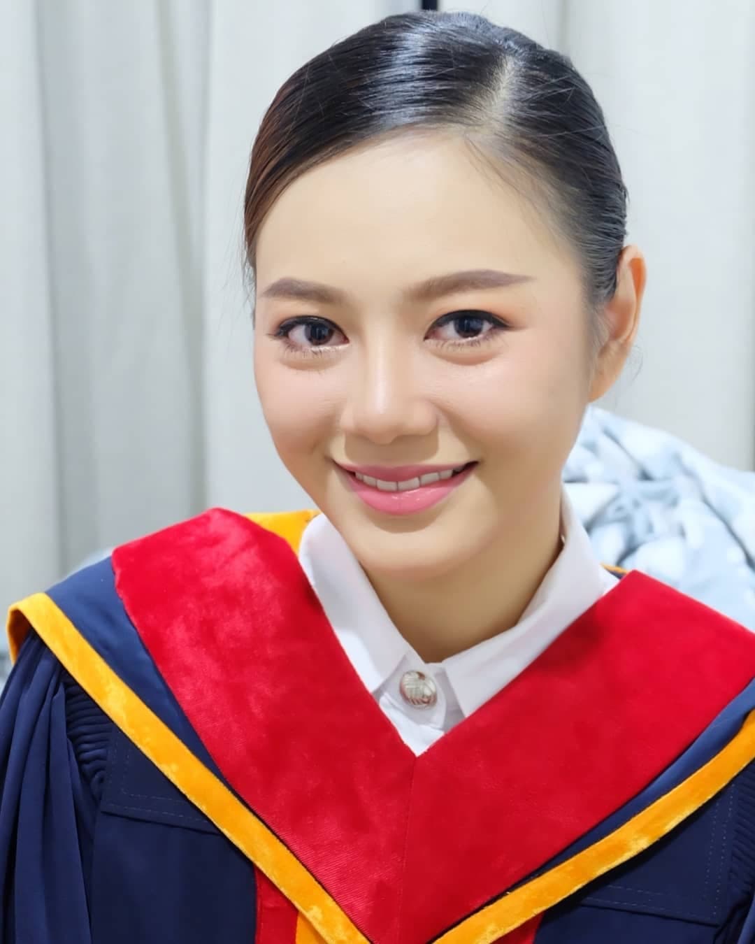 🎉ยินดีกับ น้องยีนส์ 🎓 บัณฑิตใหม่ ม.ราม วันนี้ค้ะ
