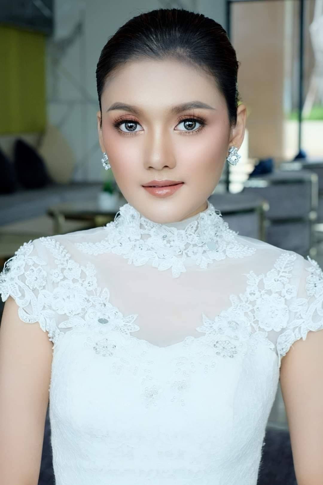 เจ้าสาว..งานเย็น..สวยแบบเรียบหรู