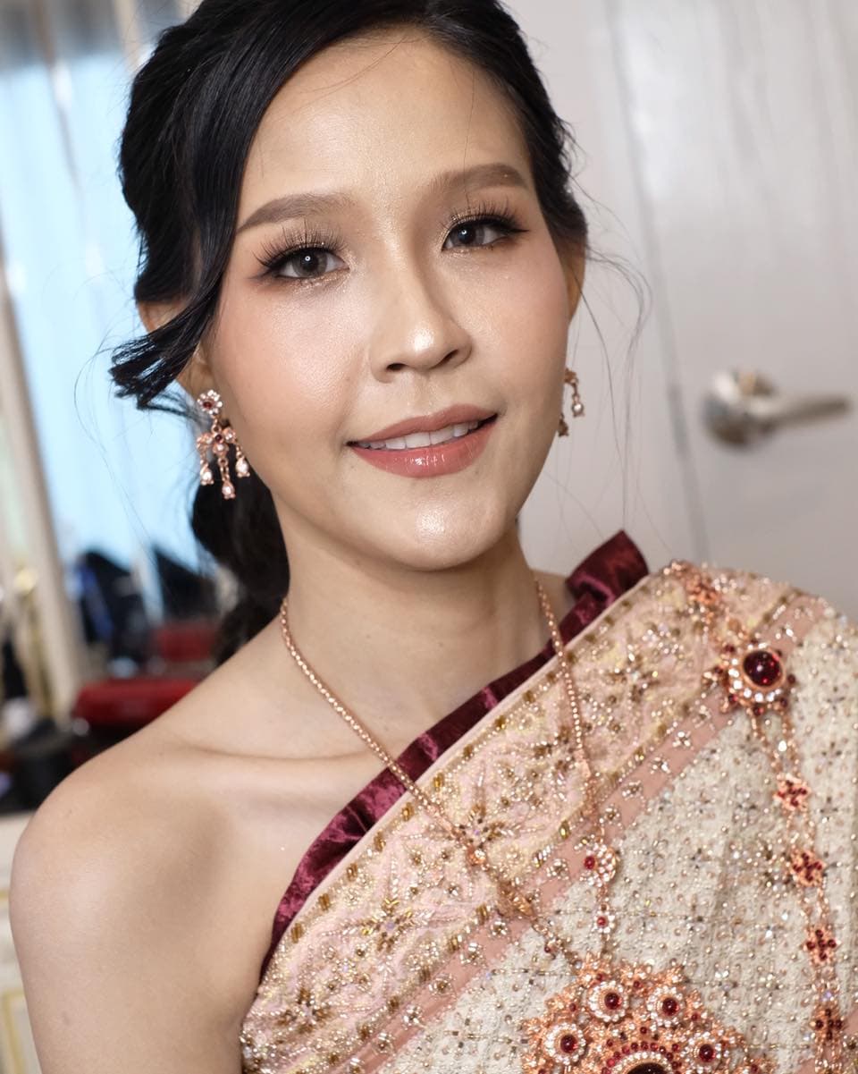 ดูแลเจ้าสาวงานเช้าคุณชมพู