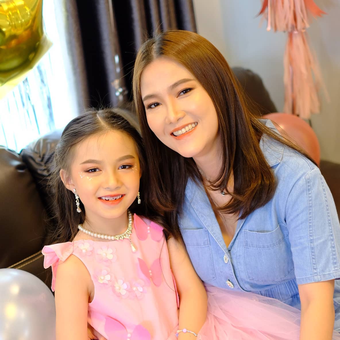 ❤แต่งหน้าลูกค้า : คุณเป๊ก งานกินเลี้ยงปาร์ตี้วันเกิดลูกสาวคน…