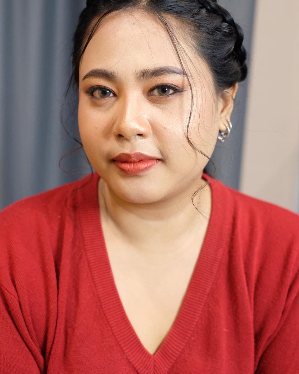 ลุครับปริญญาแบบฟาดๆ ของPhatzii ค่ะ