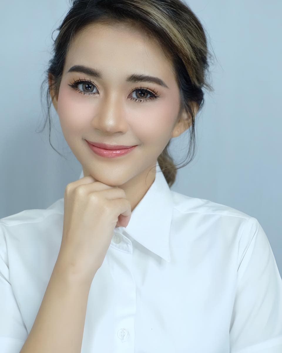 💄 น้องๆคนไหนที่ยังไม่มีช่าง สำหรับงานรับปริญญา